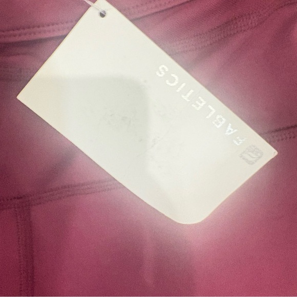 Fabletics NWT $55 Darby High-Waisted 7/8 Leggings Deep Plum XS high waist - Picture 5 of 10